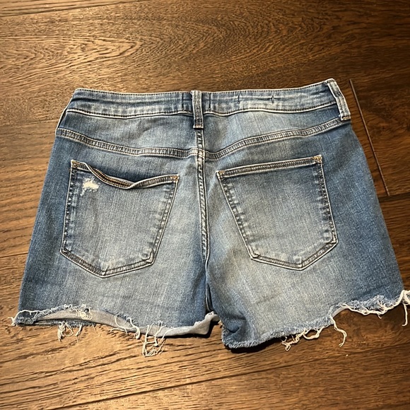 Universal Thread High Rise Midi shorts - Picture 2 of 2